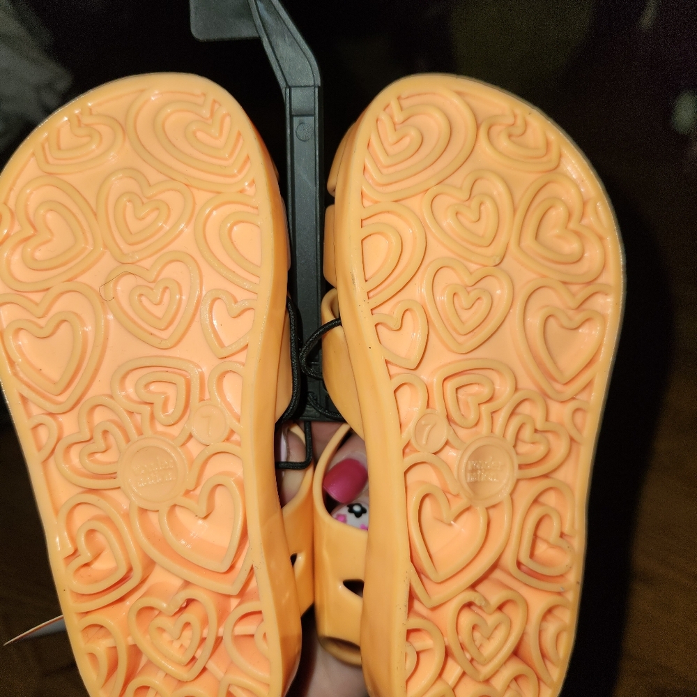 Sandals - Picture 2 of 3